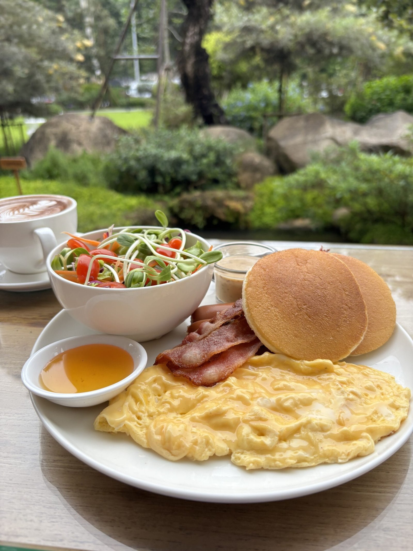 T-Story Mae Kampong room balcony view