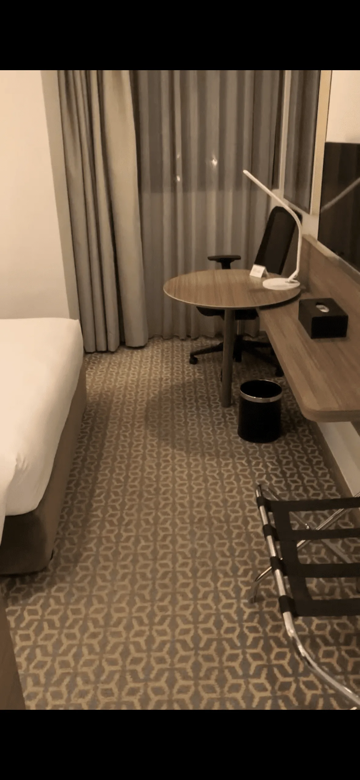 Holiday Inn Express Bangkok Sathorn near BTS Chong Nonsi