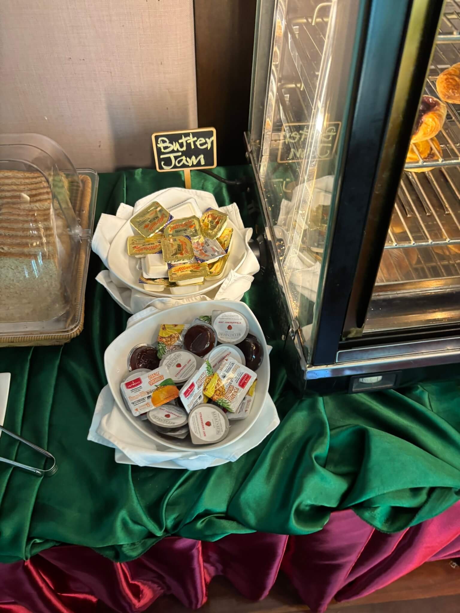 Yodia Heritage Hotel full breakfast display