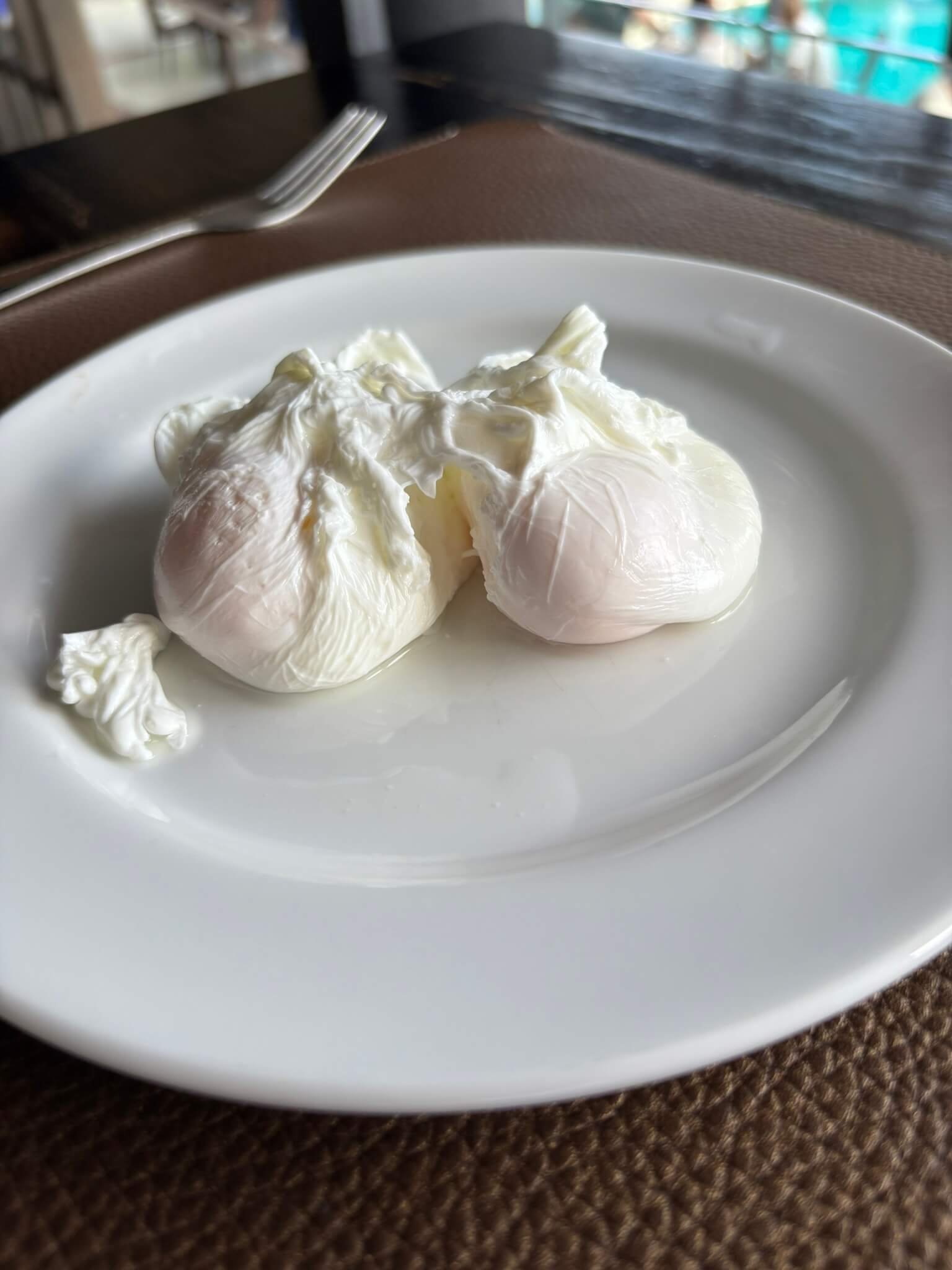 Poached egg breakfast at Coral Cliff Beach Resort