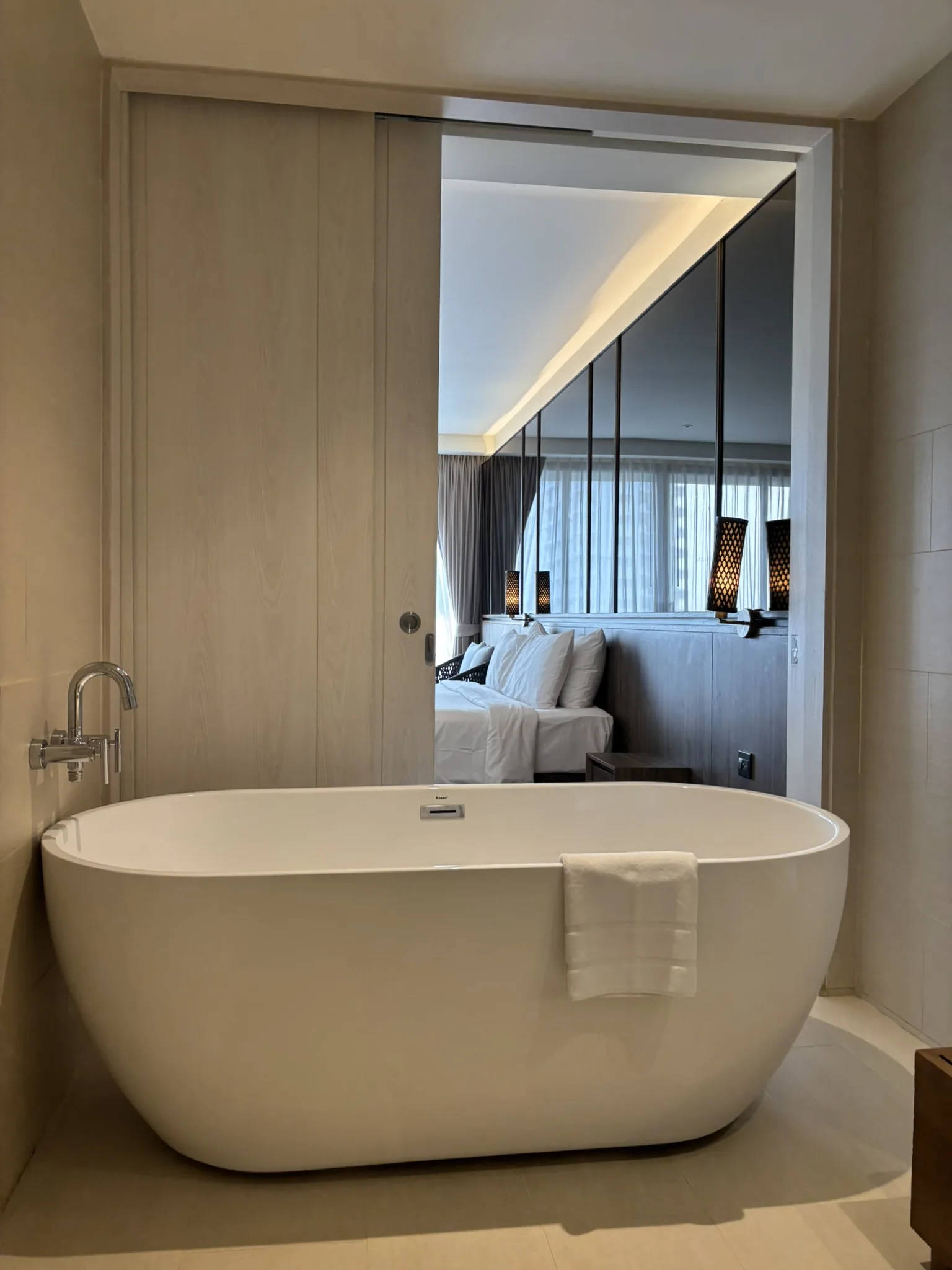 Freestanding bathtub with bedroom view at Ana Anan Pattaya