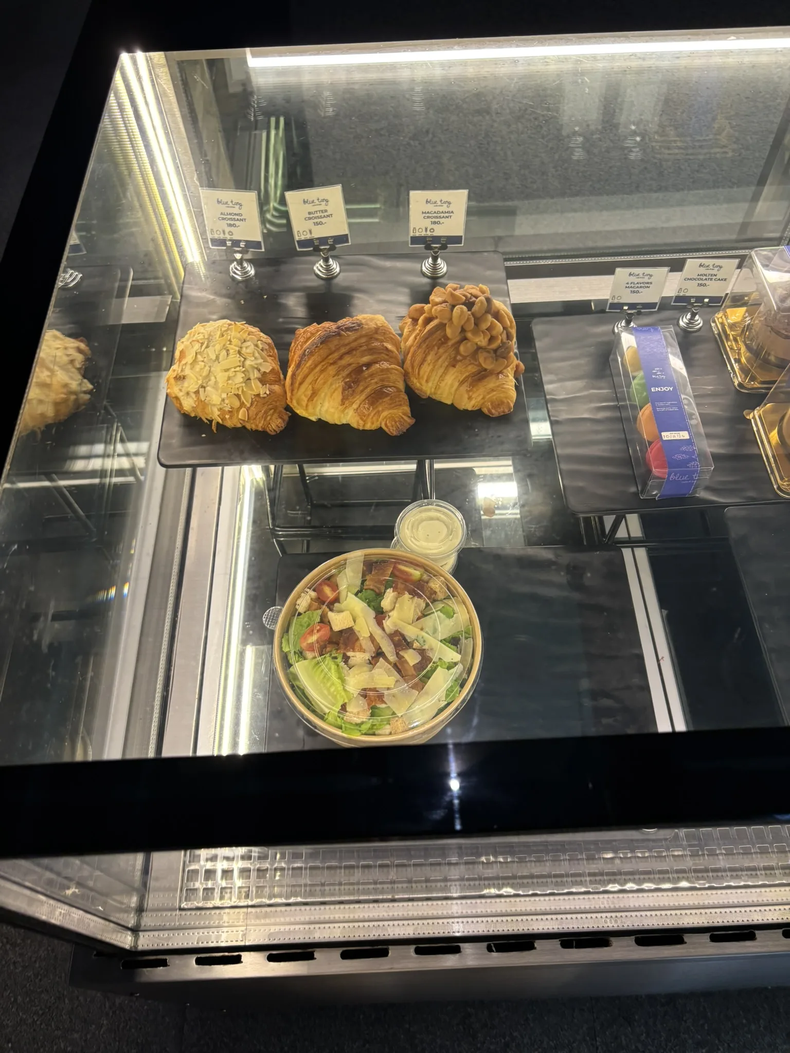 Blue Tang cafe pastry display at Ana Anan Pattaya