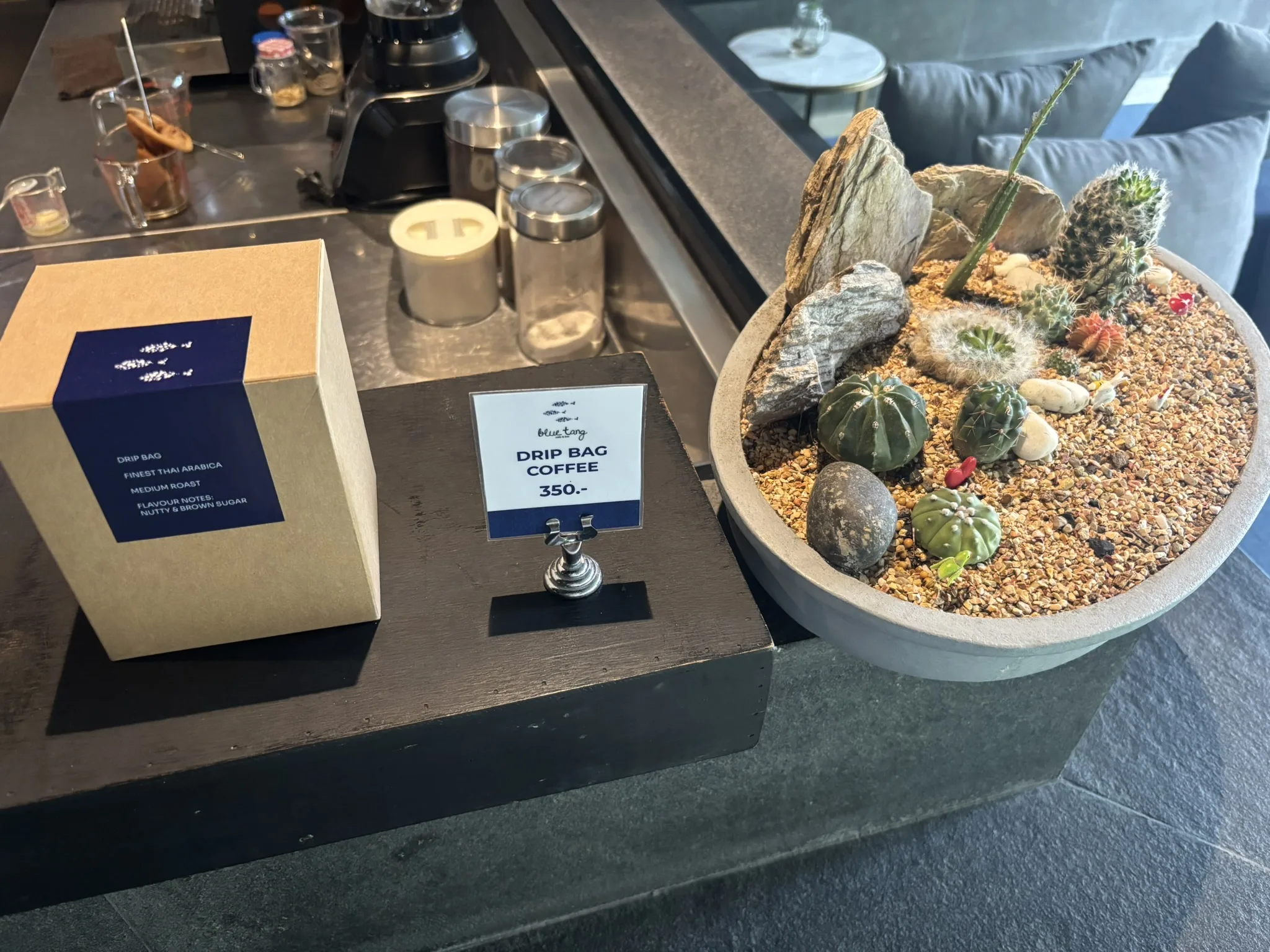 Blue Tang drip coffee counter at Ana Anan Pattaya