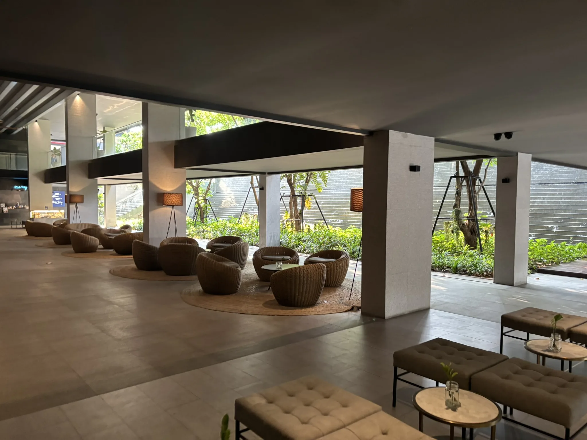 Lobby seating area at Ana Anan Pattaya