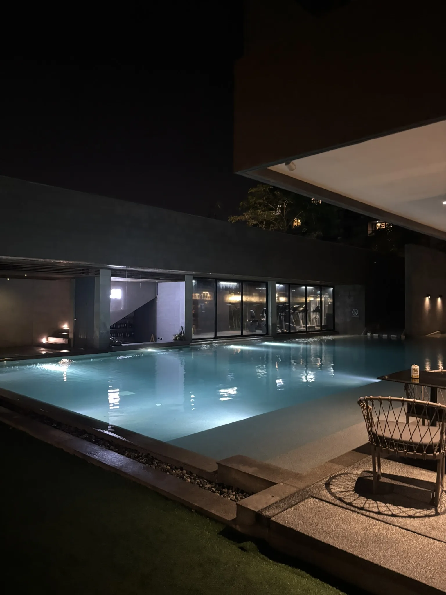 Swimming pool at night at Ana Anan Pattaya