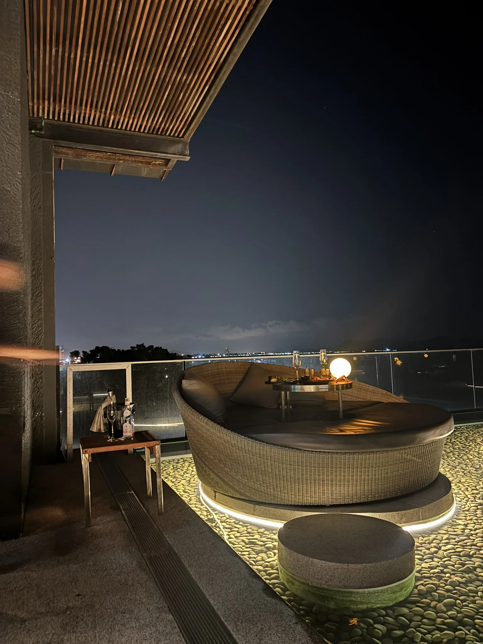 Rooftop daybed with sea view at Ana Anan Pattaya