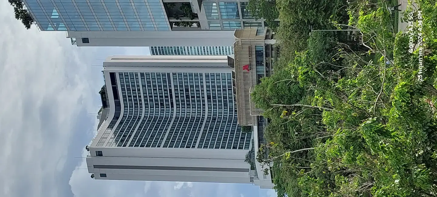 Bangkok Marriott Marquis Queens Park tower exterior