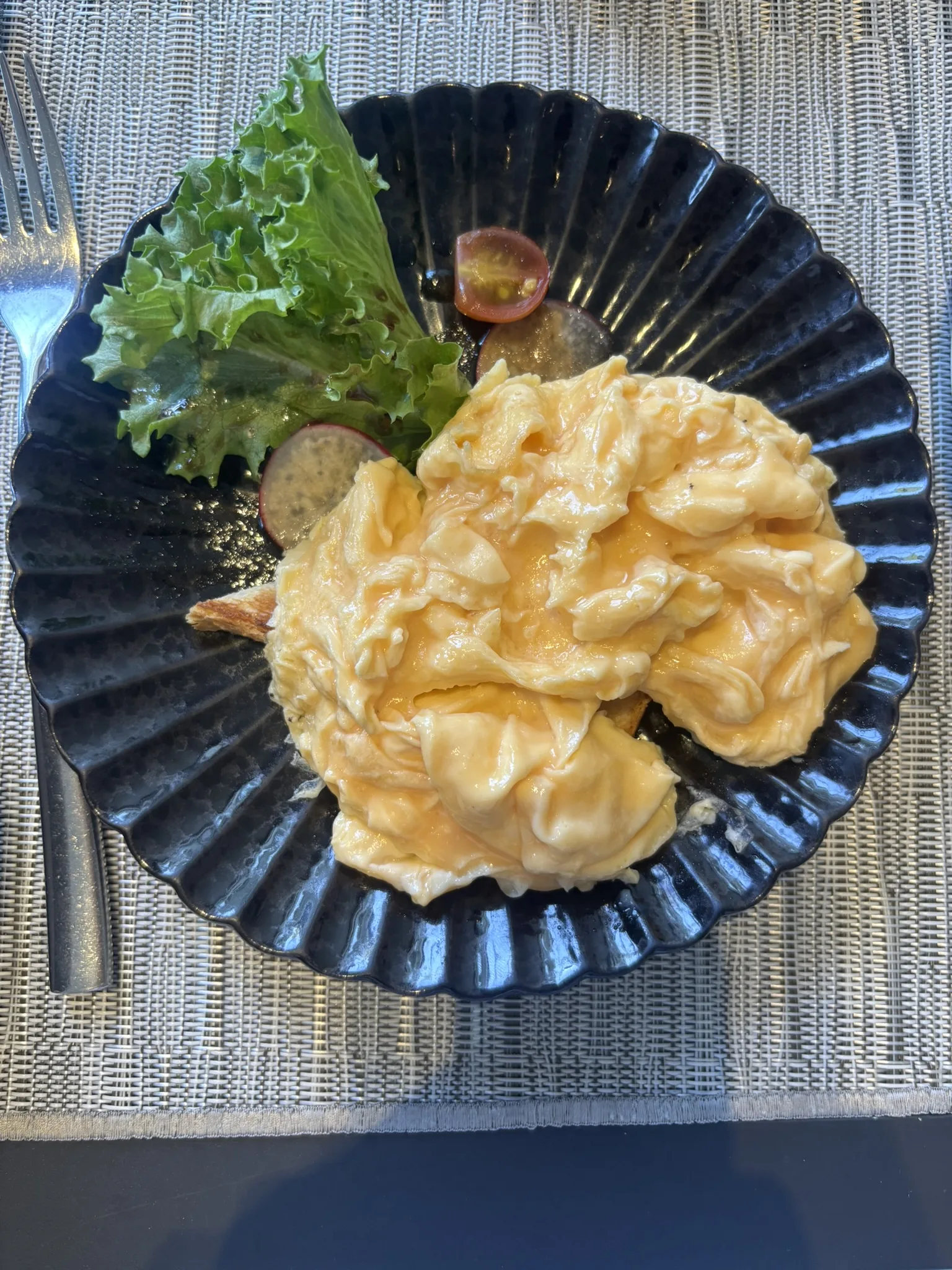 Scrambled eggs breakfast plate at Cross Pattaya Pratamnak