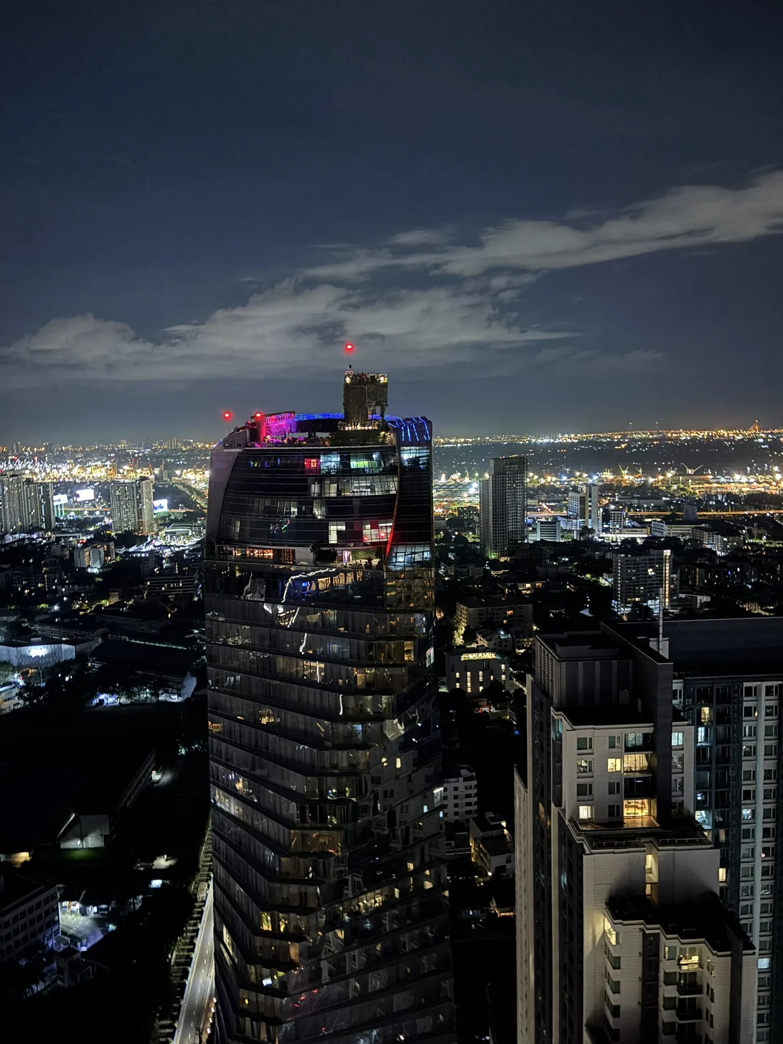 Octave rooftop bar 360 degree Bangkok skyline view