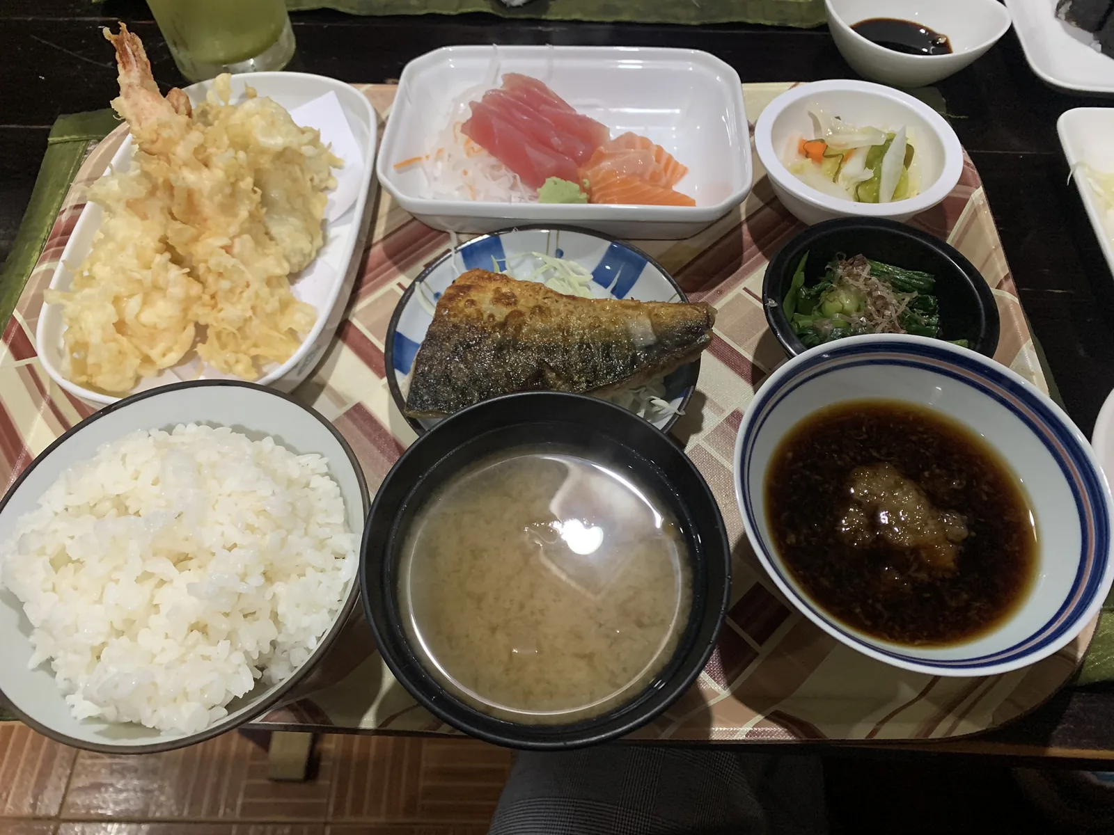 Tempura teishoku set at Tonsei on Sukhumvit 26, with rice, miso soup, sashimi and grilled mackerel